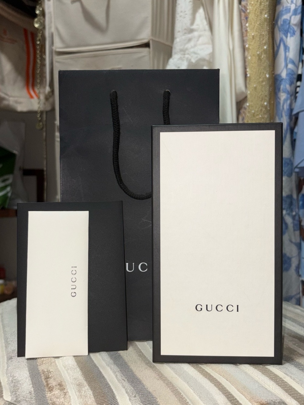 Gucci Wallet and Gift Packaging Set